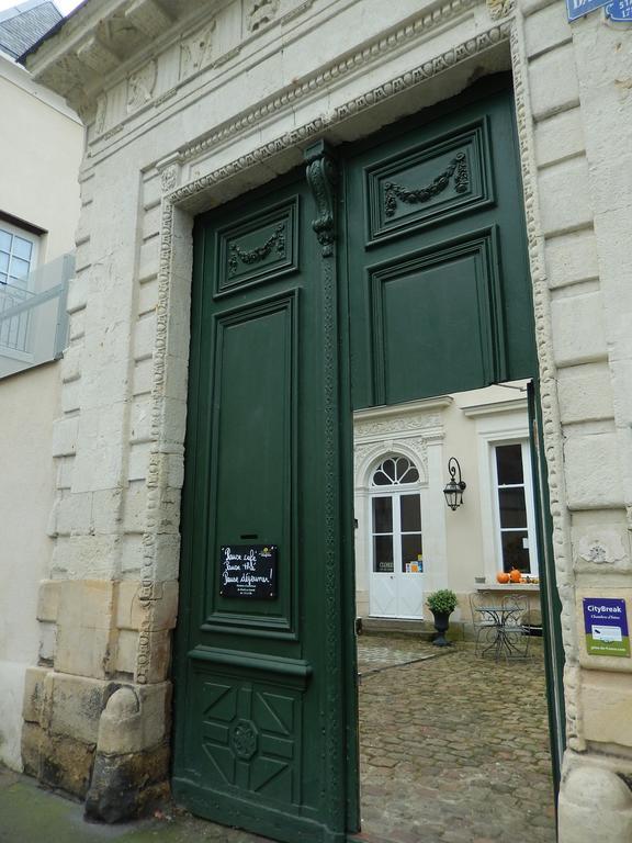 Maison Bossoreil Bed & Breakfast Angers Bagian luar foto