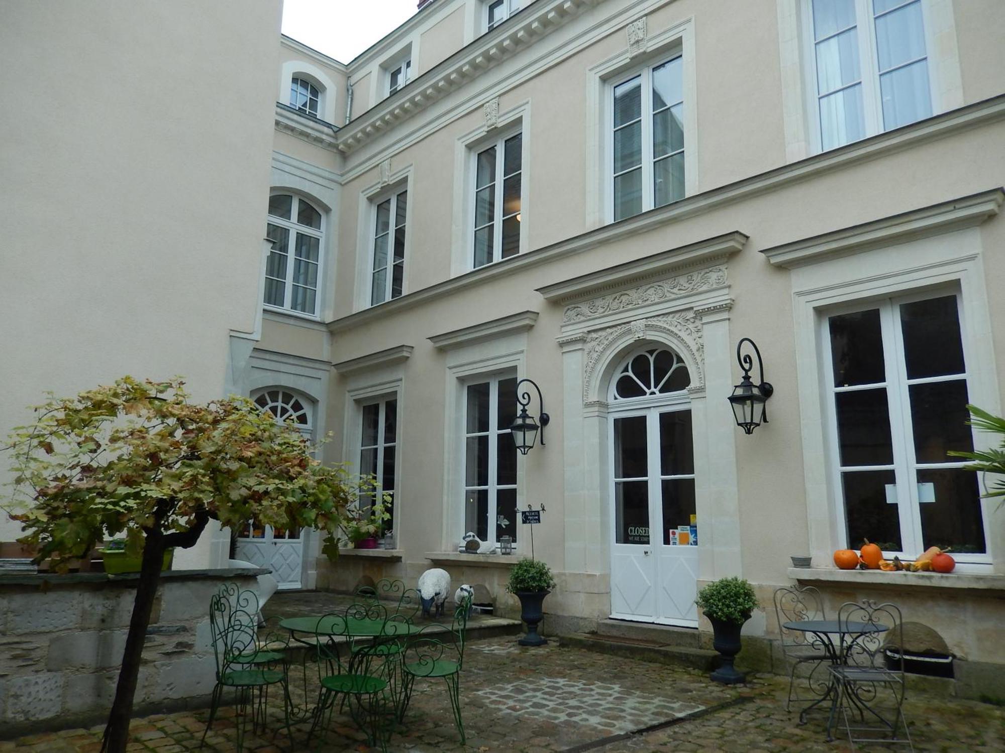 Maison Bossoreil Bed & Breakfast Angers Bagian luar foto