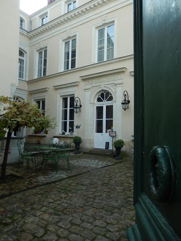 Maison Bossoreil Bed & Breakfast Angers Bagian luar foto