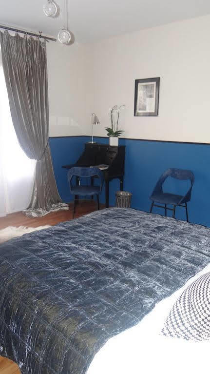 Maison Bossoreil Bed & Breakfast Angers Bagian luar foto