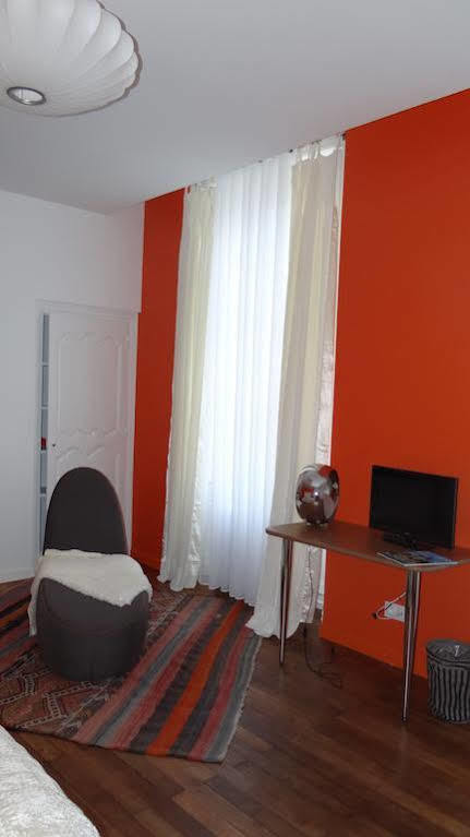 Maison Bossoreil Bed & Breakfast Angers Bagian luar foto